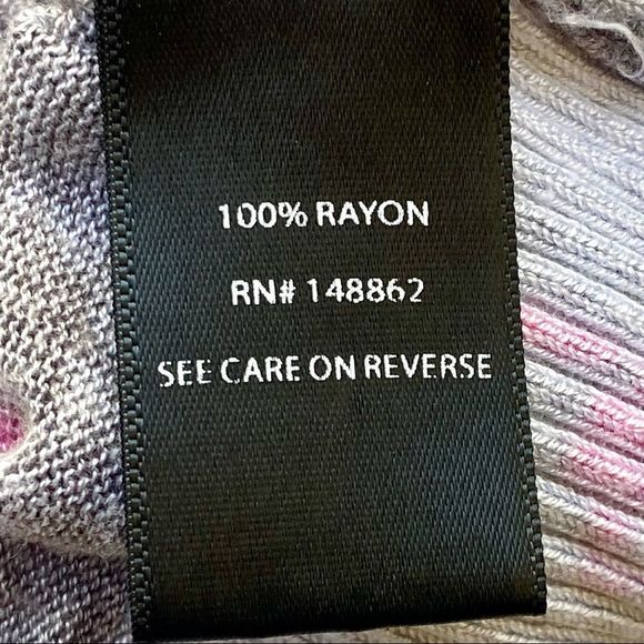 Torrid Flamingo Novelty Light Knit Sweater Size 1X 1 - Picture 10 of 11